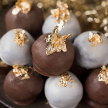 Load image into Gallery viewer, Edible Golden Flakes | Warq 4
