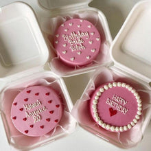 Load image into Gallery viewer, M100 Bento Cake Box 2

