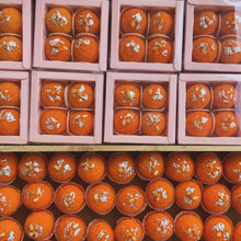 Load image into Gallery viewer, M904 4 Cavity Premium Pink Chocolate Box 4
