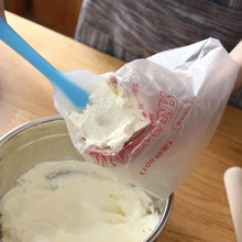 Load image into Gallery viewer, Masters Piping Bag 100 Pieces 2
