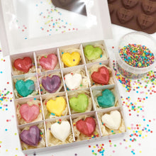 Load image into Gallery viewer, S603 Pinata Hearts Silicone Chocolate Mould 2
