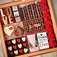 Load image into Gallery viewer, S603 Pinata Hearts Silicone Chocolate Mould 3
