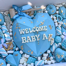 Load image into Gallery viewer, S612 Giant Pinata Heart Silicone Chocolate Mould 3
