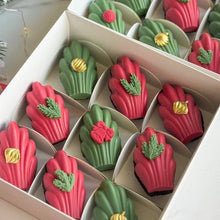 Load image into Gallery viewer, S803 Madeleine Silicone Chocolate Mould
